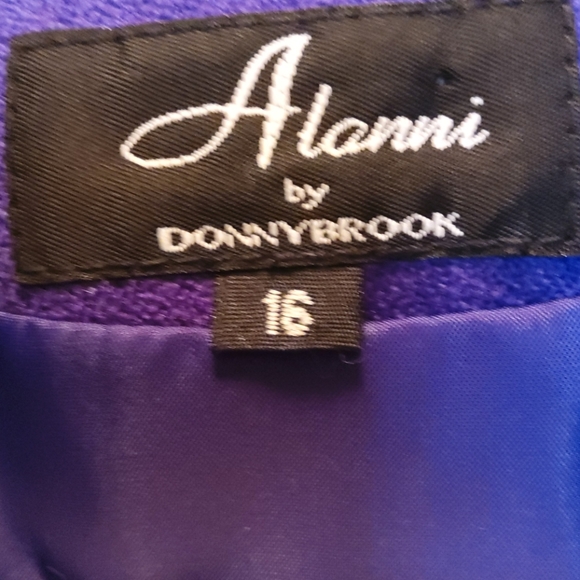 Alanni by Donny Brook Cute Vest - Picture 2 of 8